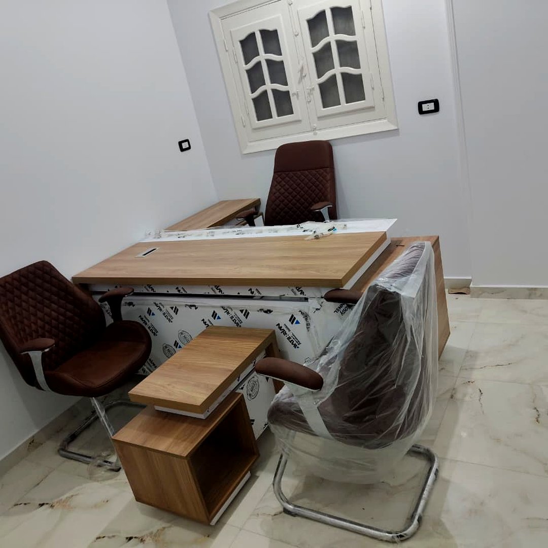 مكاتب موظفين